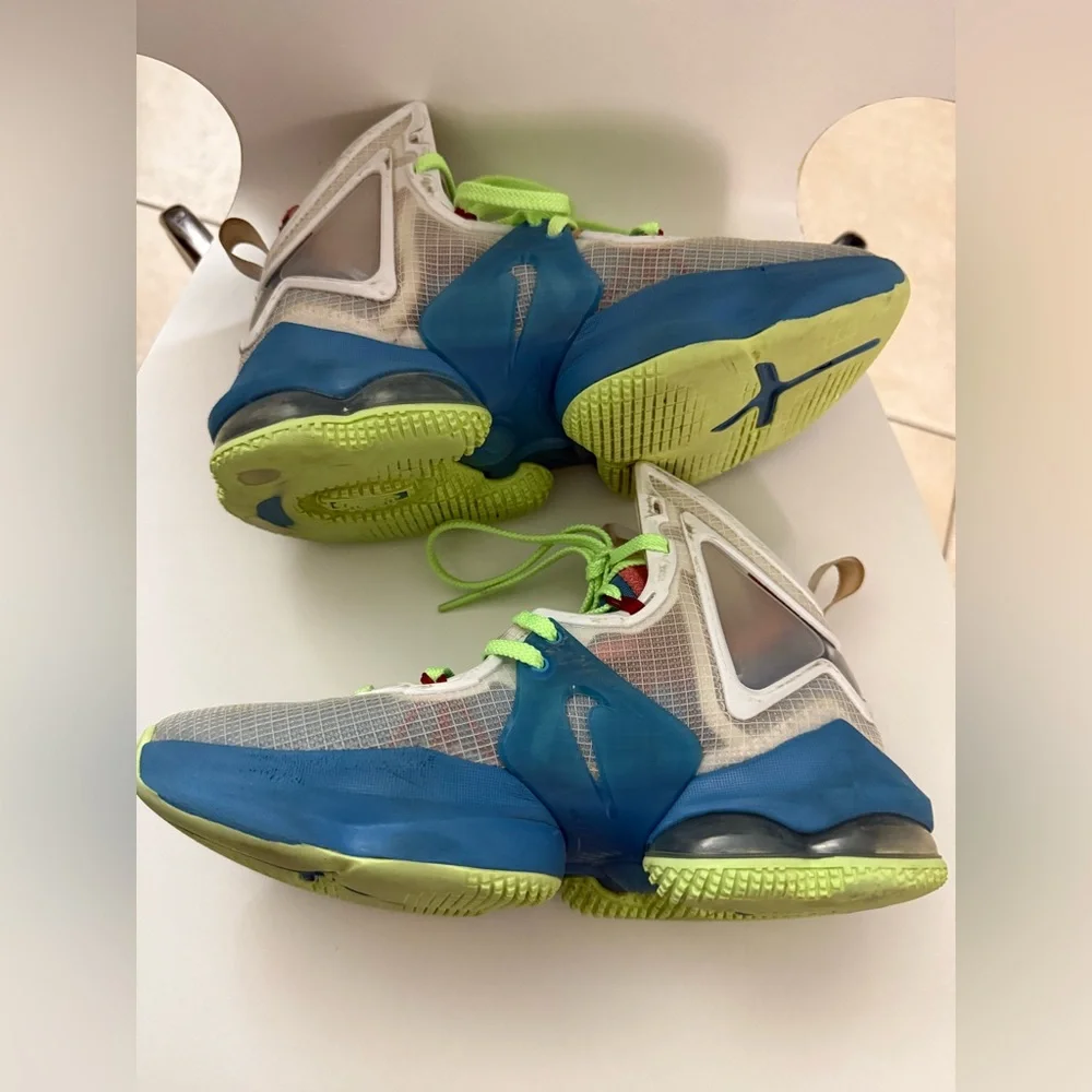 Nike gently used